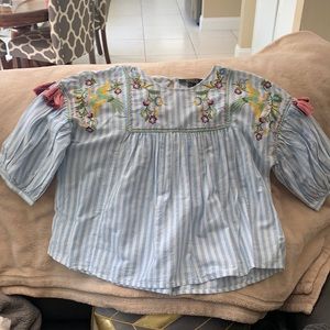 Forever 21 boho embroidered blouse